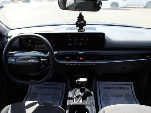 Used 2025 Kia K4 FWD image 18