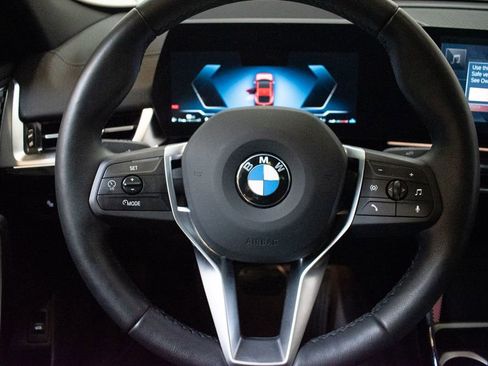 Used 2025 BMW X2 xDrive28i w/ Premium Package image 12