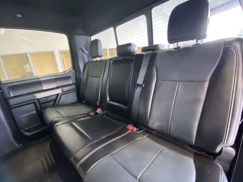 Used 2018 Ford F150 Lariat w/ Equipment Group 502A Luxury AWD/4WD image 24
