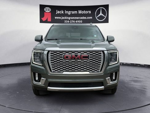 Used 2023 GMC Yukon Denali w/ Advanced Technology Package AWD/4WD image 8