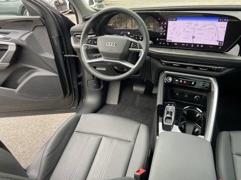 Used 2025 Audi Q5 Premium w/ Convenience Package AWD/4WD image 21