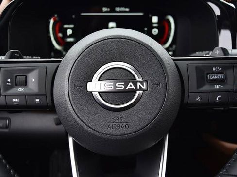 New 2025 Nissan Pathfinder Platinum image 23