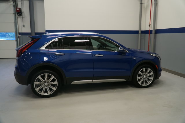 Used 2023 Cadillac XT4 Premium Luxury w/ Driver Assist Package AWD/4WD image 8