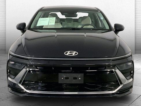 Used 2025 Hyundai Sonata SEL FWD image 2