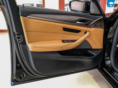 Used 2018 BMW 540i image 41