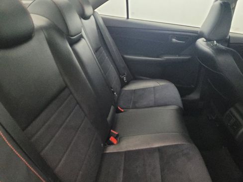 Used 2015 Toyota Camry XSE image 19