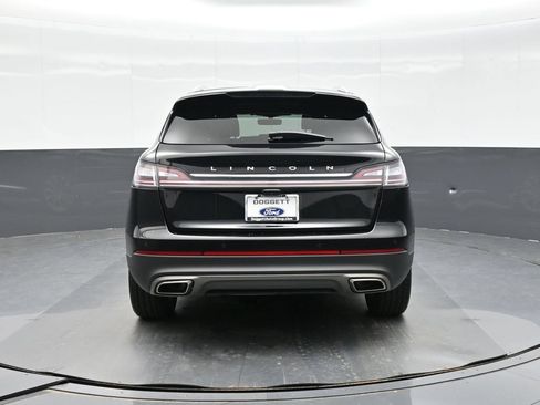 Used 2023 Lincoln Nautilus Reserve w/ Luxury Package FWD image 5