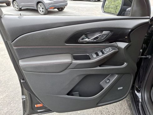 Certified 2023 Chevrolet Traverse RS w/ LPO, Floor Liner Package AWD/4WD image 13