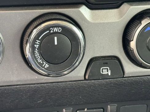Used 2023 Toyota Tacoma SR5 w/ Technology Package AWD/4WD image 23