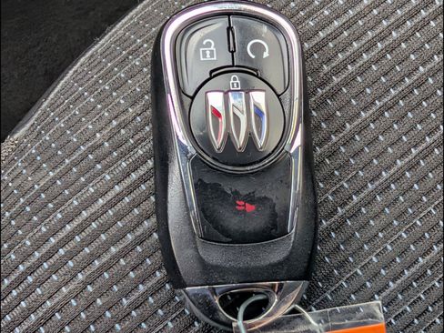 Used 2024 Buick Envista Preferred w/ Convenience I Package FWD image 18