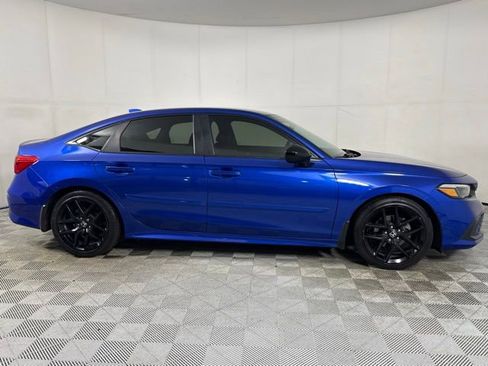 Used 2023 Honda Civic Sport image 13