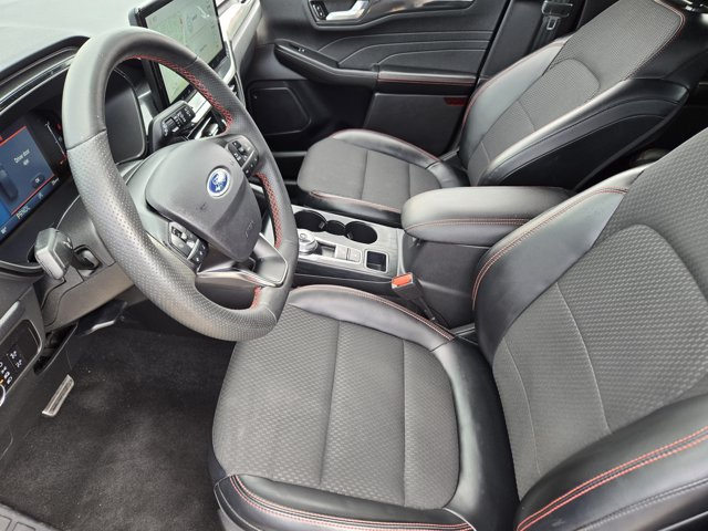 Used 2023 Ford Escape ST-Line w/ Tech Pack #1 FWD image 13