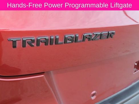 Used 2023 Chevrolet TrailBlazer RS w/ Sun and Liftgate Package image 13