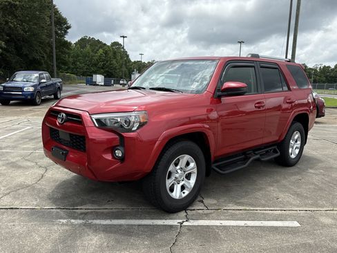 Used 2023 Toyota 4Runner SR5 RWD image 7