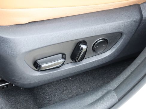 Certified 2025 Lexus NX 250 250 Premium image 34