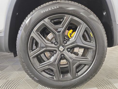 Used 2024 Rivian R1S Adventure AWD/4WD image 10