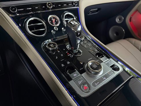 Used 2020 Bentley Continental GT V8 AWD/4WD image 30