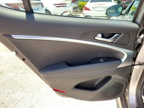 Certified 2026 Genesis G70 2.5T RWD image 9