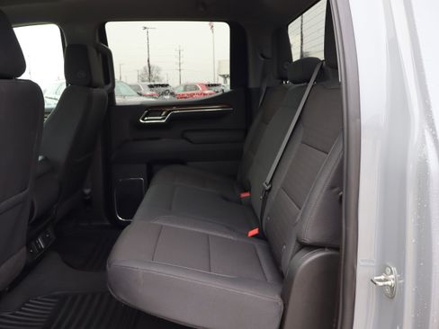 Used 2024 Chevrolet Silverado 1500 LT image 10