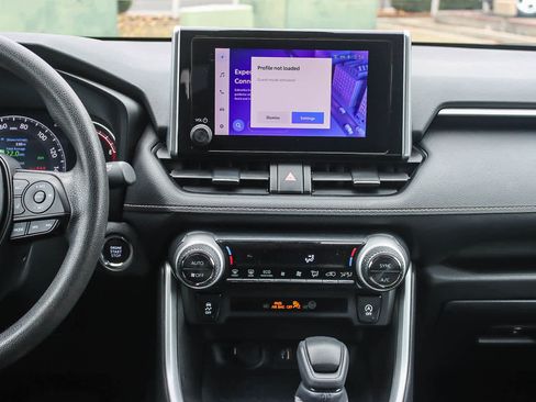 Used 2023 Toyota RAV4 XLE image 12