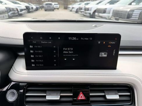 Certified 2025 Genesis G70 2.5T image 23