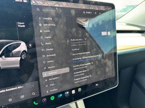 Used 2021 Tesla Model Y Long Range AWD/4WD image 15