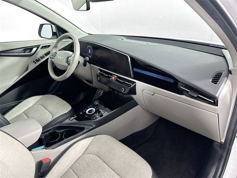 Used 2023 Kia Niro Wave w/ Wave Preserve Package image 31