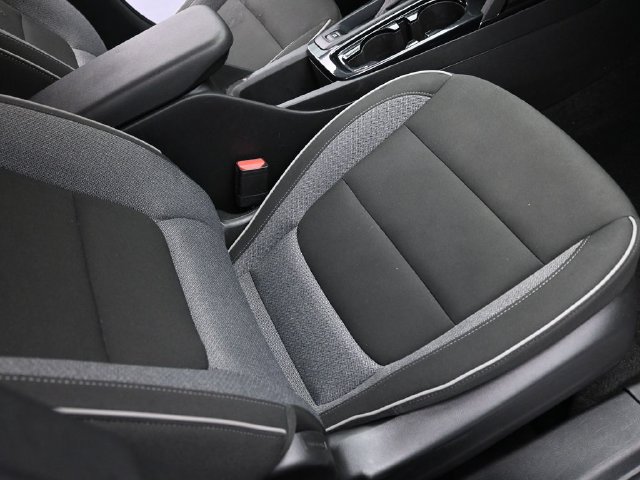 Used 2025 Chevrolet TrailBlazer LT AWD/4WD image 35
