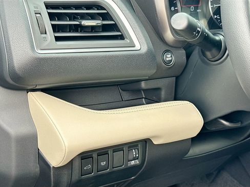 New 2026 Subaru Ascent Limited image 10