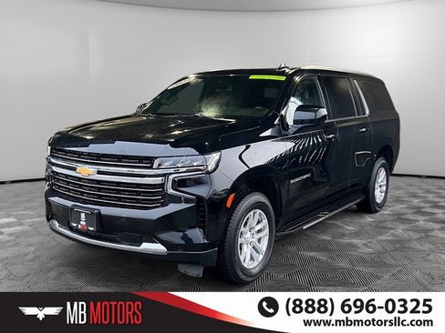 Used 2023 Chevrolet Suburban LT image 10
