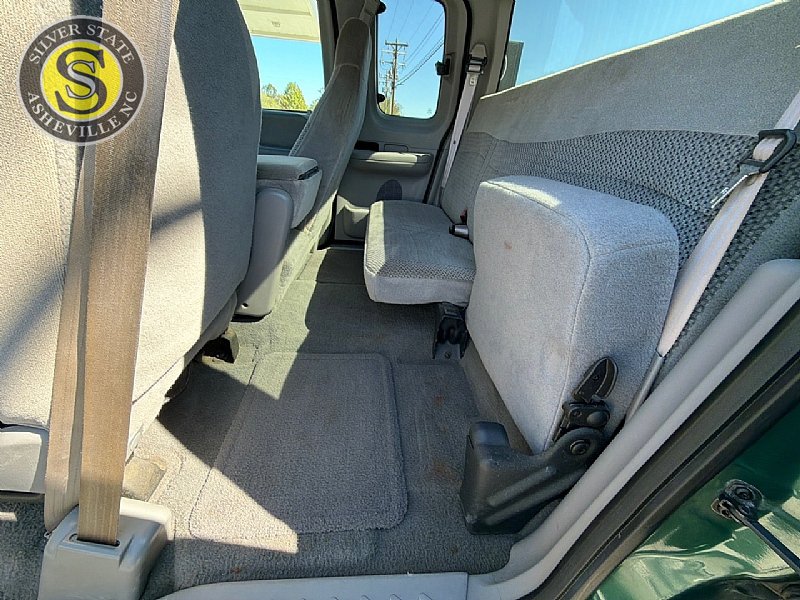 Used 2000 Ford F150 XLT AWD/4WD image 14
