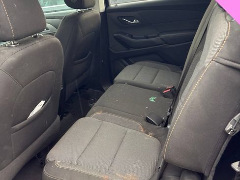 Used 2021 Chevrolet Traverse LS FWD image 15