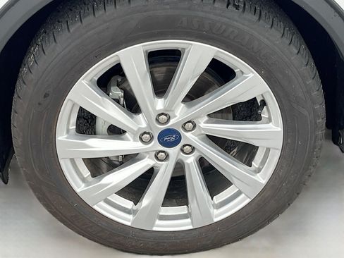 Used 2022 Ford Escape Titanium w/ Titanium Elite Package AWD/4WD image 32