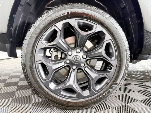 Used 2020 RAM 1500 Limited w/ Black Appearance Package AWD/4WD image 27