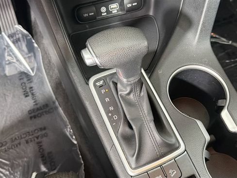 Used 2018 Kia Sportage LX FWD image 18