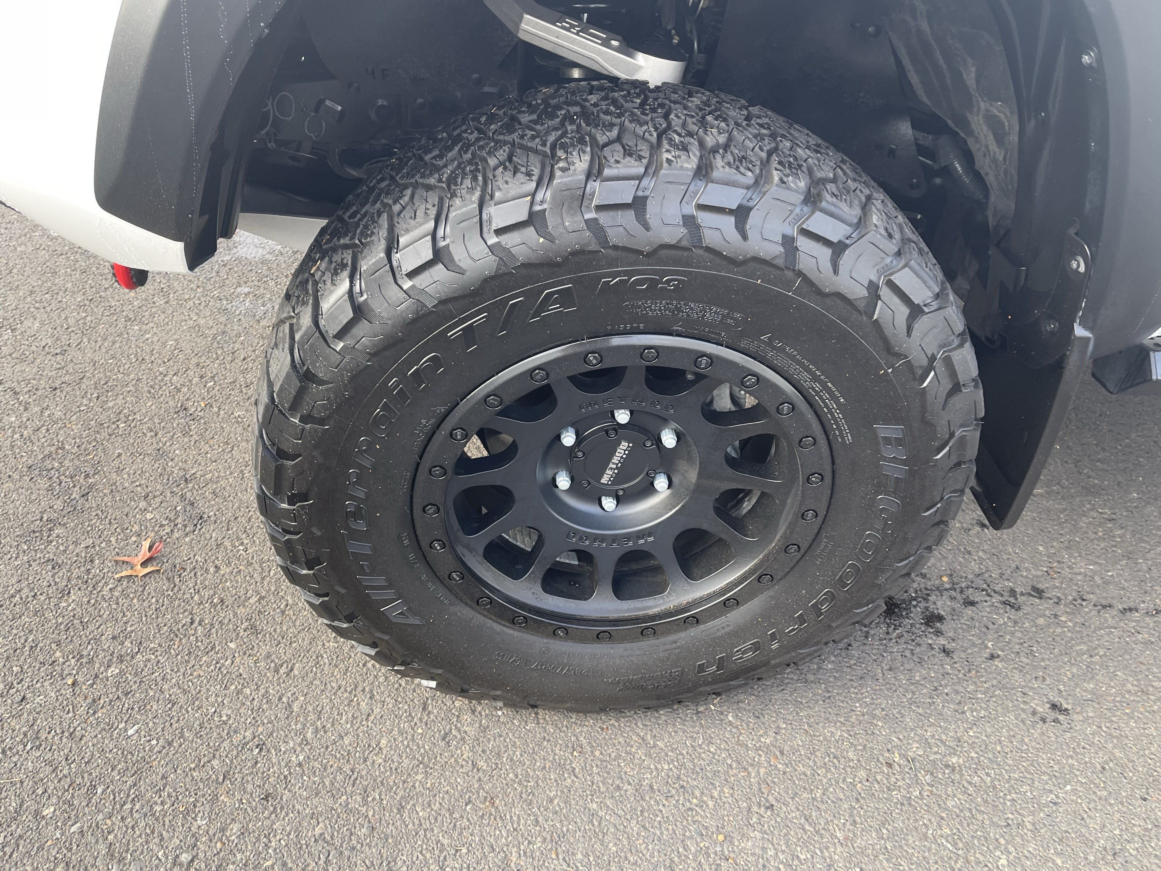 Used 2023 Toyota Tacoma TRD Pro AWD/4WD image 9