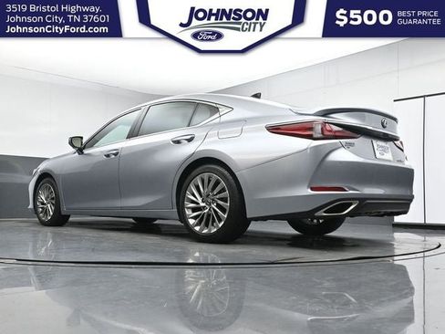 Used 2022 Lexus ES 350 Ultra Luxury w/ Accessory Package FWD image 31