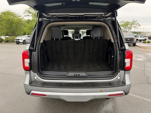 Used 2024 Ford Expedition XLT RWD image 33