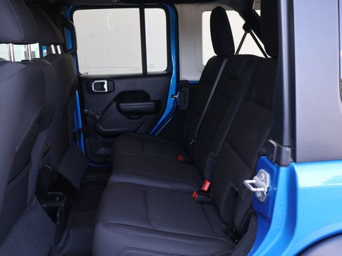 Used 2022 Jeep Wrangler Unlimited Sport AWD/4WD image 14
