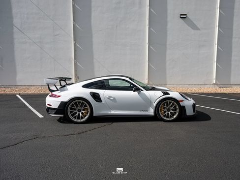 Used 2018 Porsche 911 GT2 RS RWD image 6
