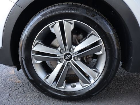 Used 2013 Hyundai Santa Fe Limited w/ Technology Pkg AWD/4WD image 45