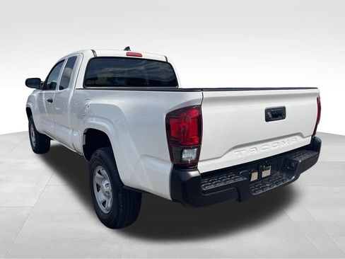 Used 2022 Toyota Tacoma SR RWD image 11