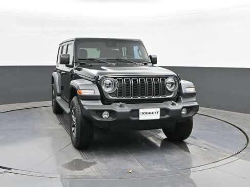 Used 2025 Jeep Wrangler Unlimited Sport AWD/4WD image 22