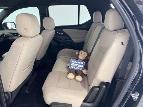 Used 2022 Chevrolet Traverse LS FWD image 20