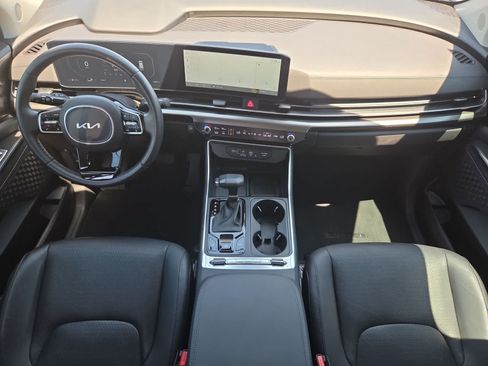 Used 2025 Kia Carnival SX Prestige FWD image 14