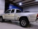 Used 2010 Toyota Tacoma PreRunner image 2