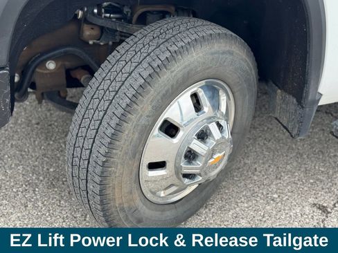 Used 2024 Chevrolet Silverado 3500 LTZ w/ LTZ Convenience Package AWD/4WD image 35