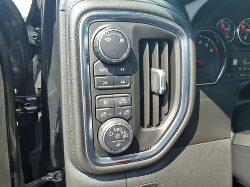 Certified 2019 Chevrolet Silverado 1500 LTZ w/ LTZ Premium Package AWD/4WD image 23