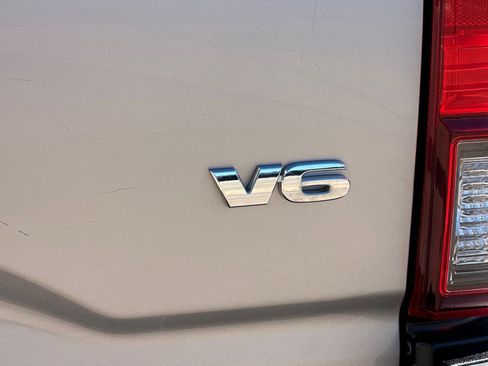 Certified 2018 Toyota Tacoma TRD Sport image 33