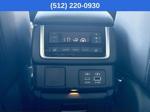 New 2025 Subaru Ascent Limited image 32